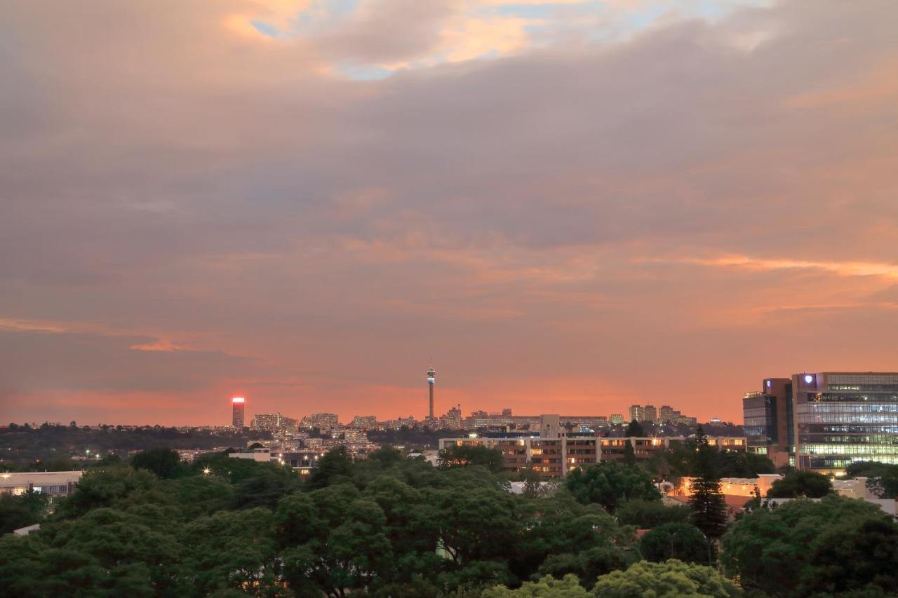 Hyatt House Johannesburg Rosebank Bagian luar foto